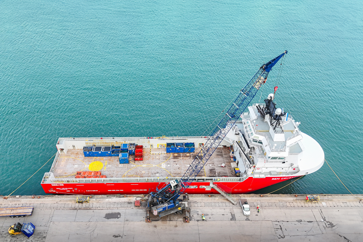  ASCO offshore vessel – aerial photography by Lucas Media 